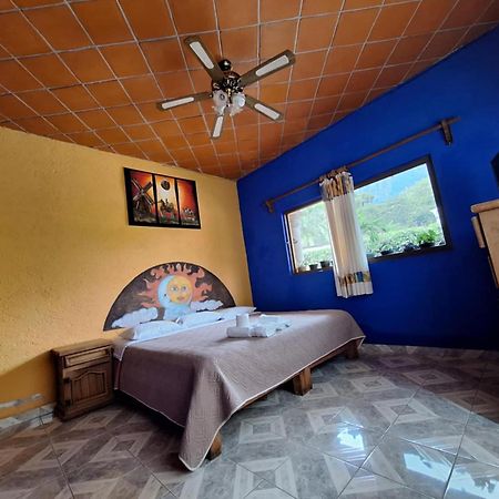 Hotel Posada Casa Las Gaviotas Тепостлан Экстерьер фото